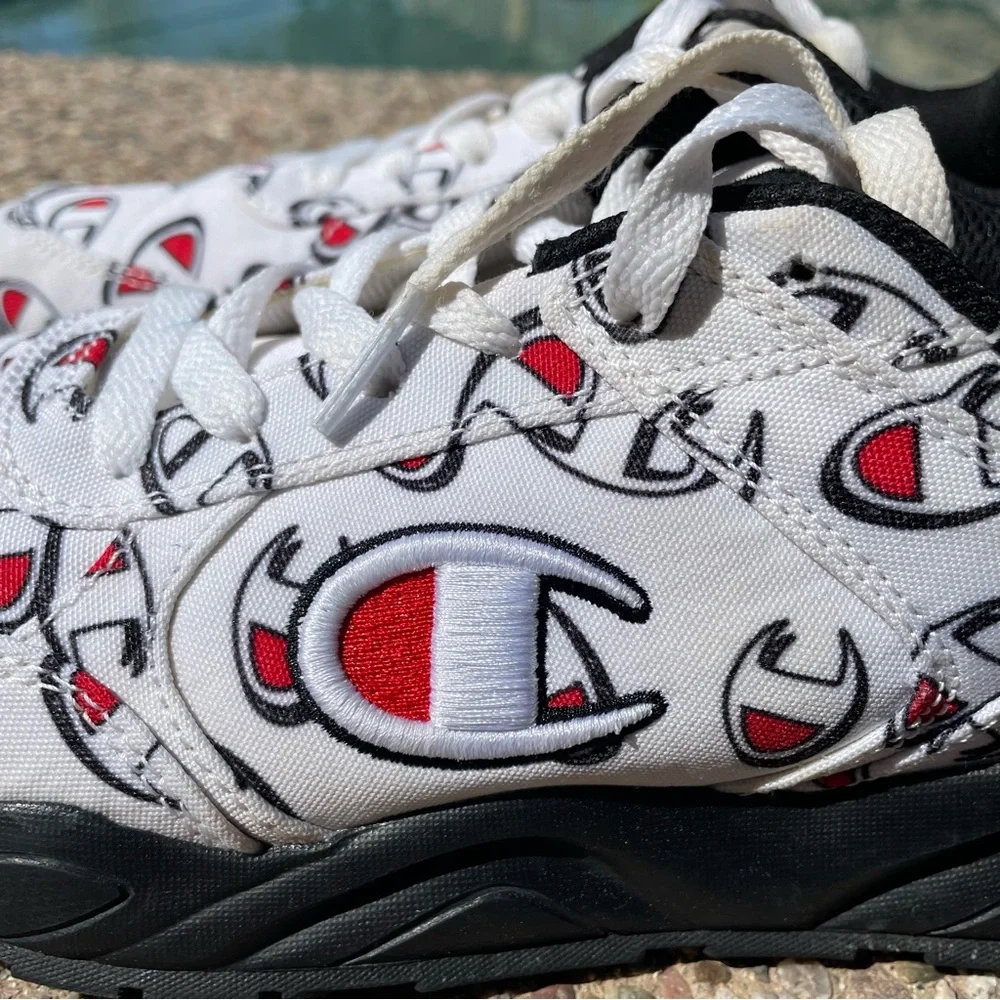 Champion 93 Eighteen 